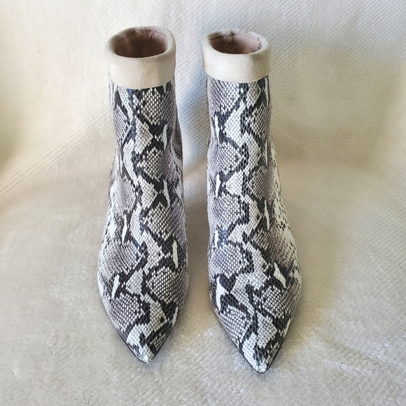 42 Gold Ojai Snake Boots - Picture 2 of 10